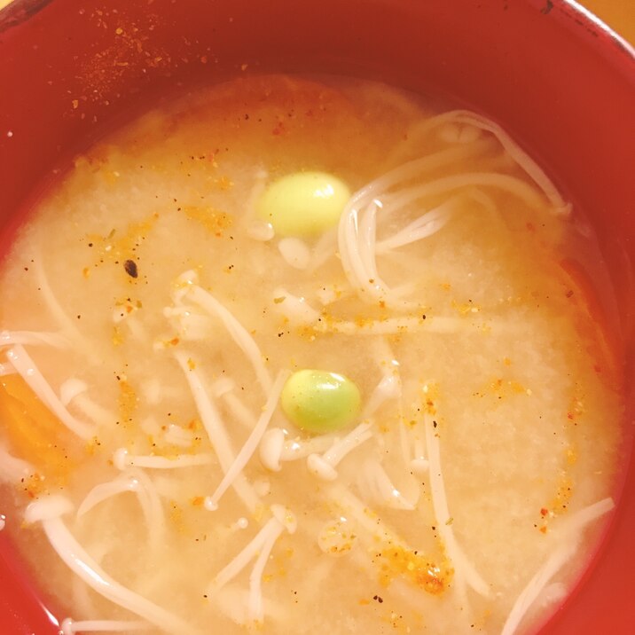 枝豆とエノキの味噌汁